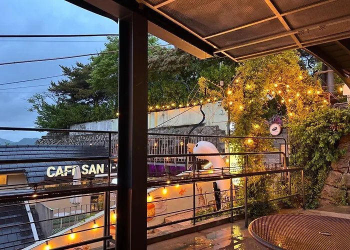 6 Beds 2 Toilet 6 Minutes On Foot Dongdaemun Dongmyo Seongsu