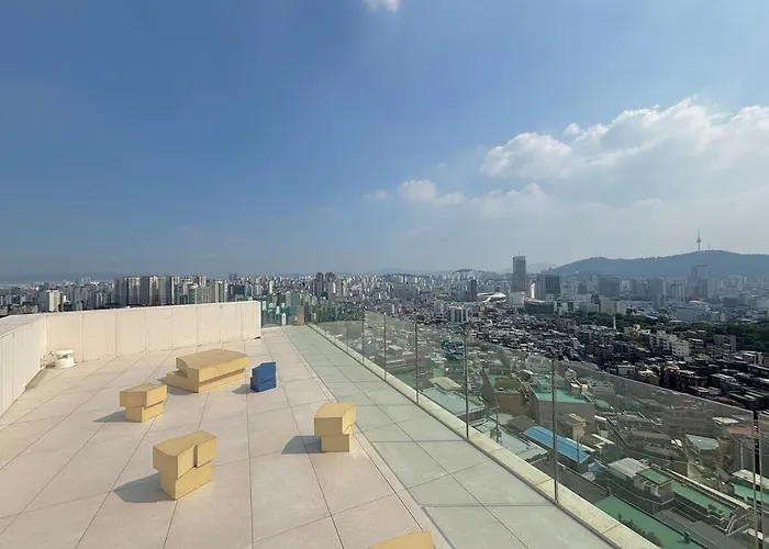 6 Beds 2 Toilet 6 Minutes On Foot Dongdaemun Dongmyo Seongsu Seoul