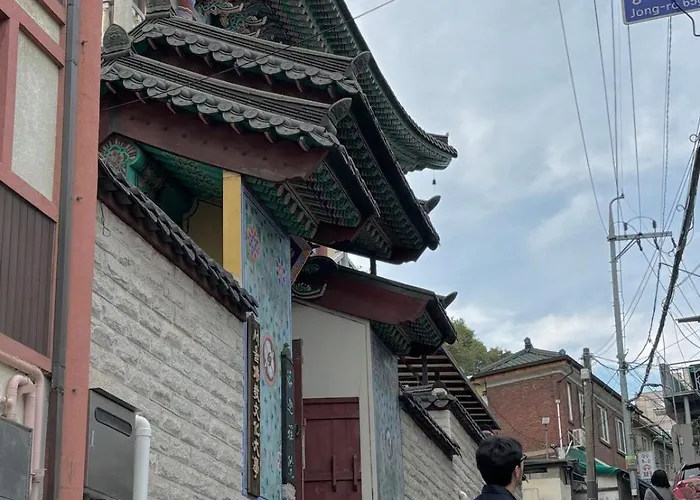 6 Beds 2 Toilet 6 Minutes On Foot Dongdaemun Dongmyo Seongsu Apartment *